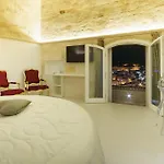 Antica Torre Di Iuso