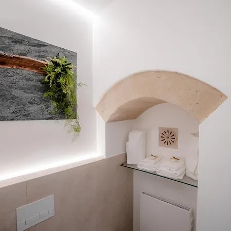 Antica Torre Di Iuso Affittacamere