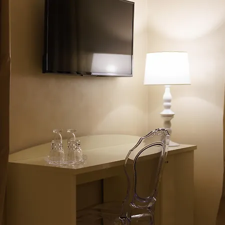 Antica Torre Di Iuso Affittacamere